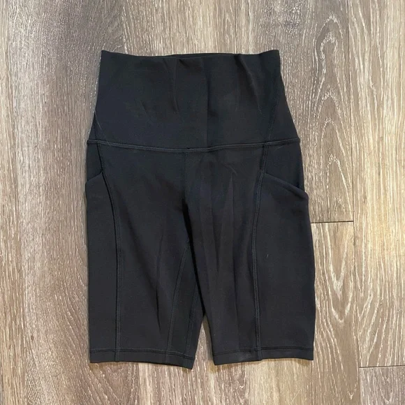 LULULEMON Align High-Rise Short with Pockets 8” - Picture 2 of 5